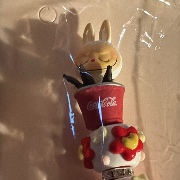 Labubu red pen - Picture 1 of 7